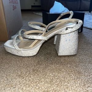 Betsy Johnson pearl heels